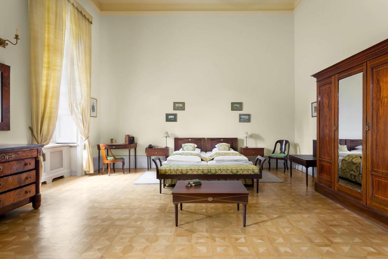 Karolyi Kastely Hotel & Restaurant Fehérvárcsurgó Εξωτερικό φωτογραφία